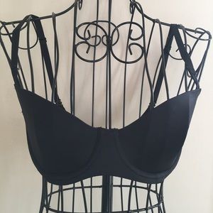 Victoria’s Secret NWT 32C Push-up without padding